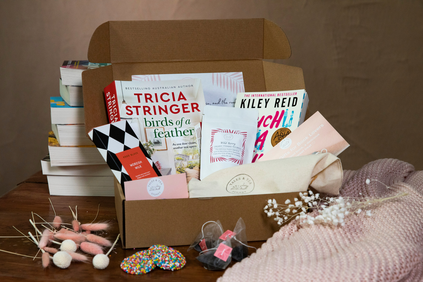 Book Lovers Gift Box